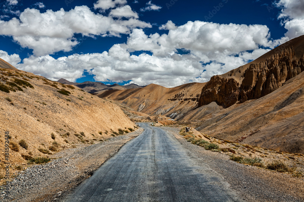Trans-Himalayan Manali-Leh highway road. Ladakh, Jammu and Kashm