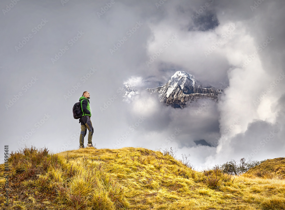 Obraz premium Hiking in Himalaya Mountains