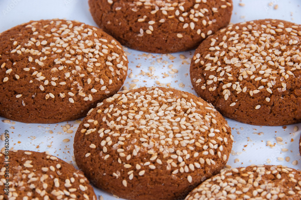 Oatmeal cookies with sesame seeds. Clous-up