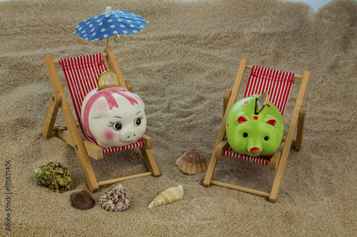 deck chair with piggy bank and euro