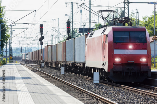 container freight train