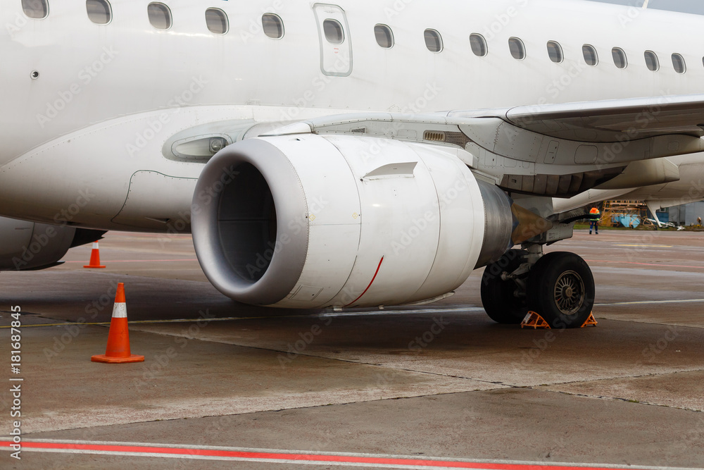 Obraz premium passenger plane, airport