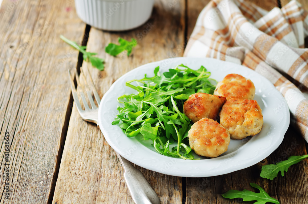 Turkey meatballs with arugula Turkey meatballs with arugula