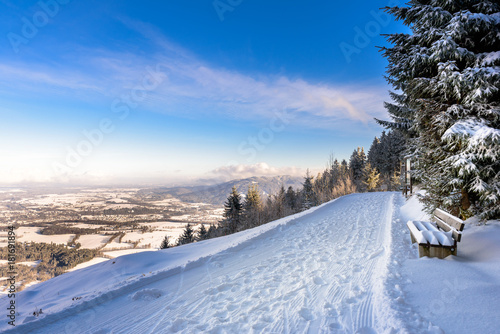 Schneelandschaft Bayern
