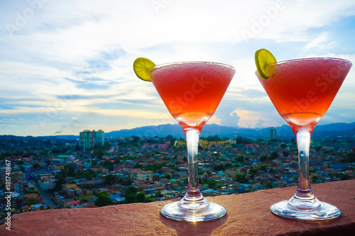 Quadro em tela Cocktails over Santiago de Cuba