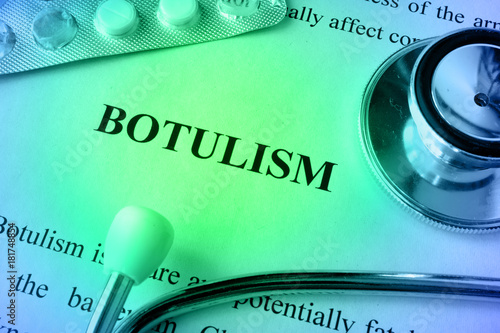 Foto Document with word Botulism in a hospital.