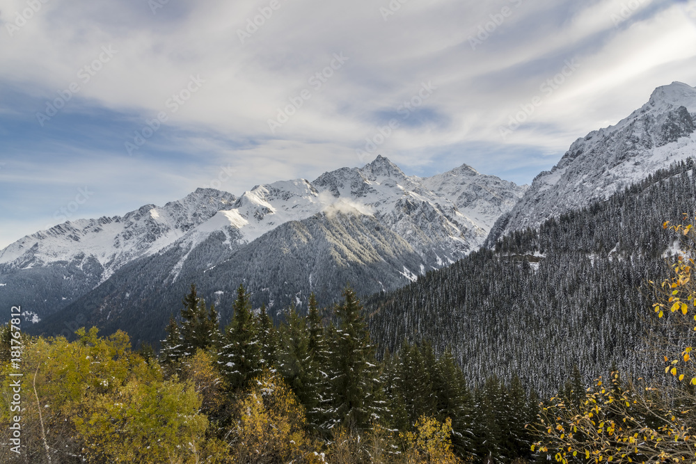 Obraz premium Massif de Belledonne - Grésivaudan - Isère.