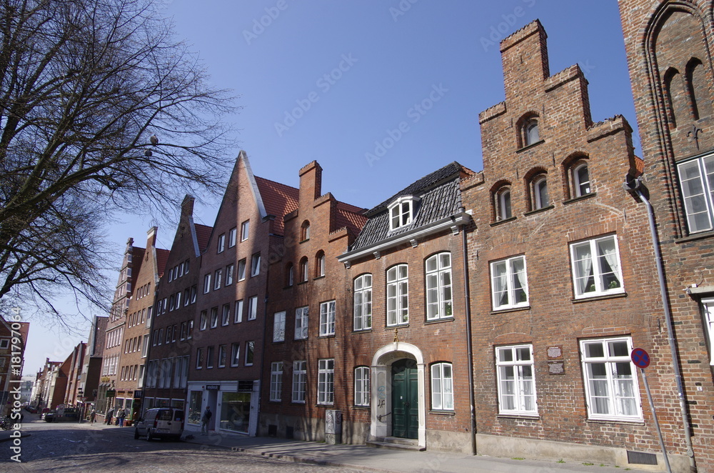 Fototapeta premium リューベック 破風造りの家々
