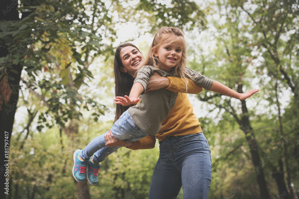 Playing with mom is fun. On the move. Playing with mom is fun. On the move.