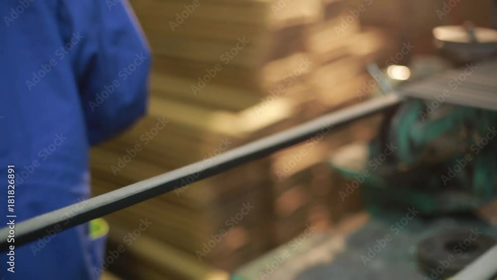 The finished welding electrodes are packaged in series The finished welding electrodes are packaged in series