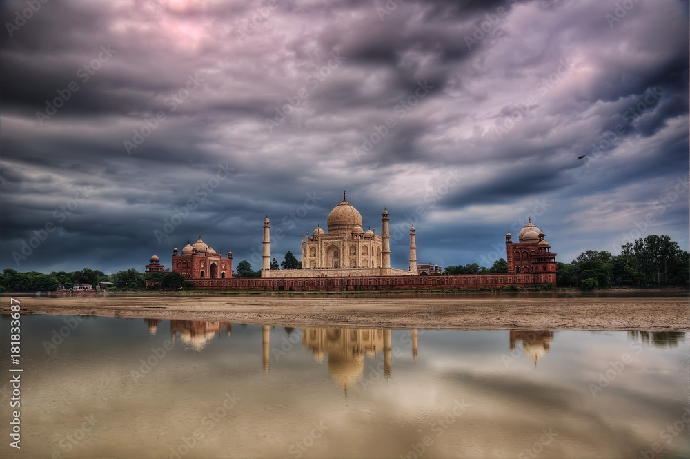 Fototapeta premium Taj Mahal