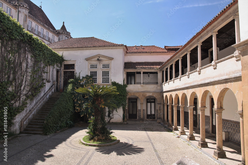 couvent de l'église Sé Velha de Coimbra