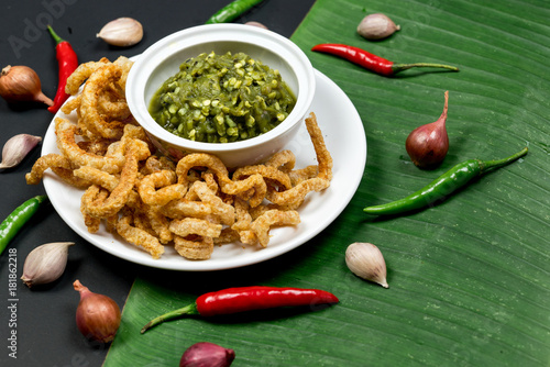 Obraz na plátně Northern thai green chili dip or call in thai is Nam Prik Num food of thai tra