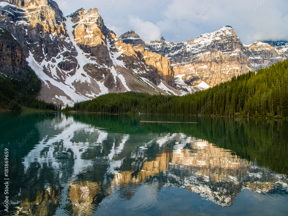 © Tom Nevesely - Moraine Lake, Banff National Park. Alberta Canada