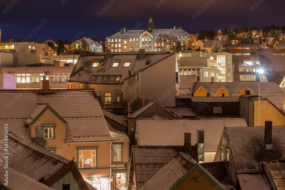Fototapeta premium Światła Tromso podczas nocy polarnej, Norwegia.