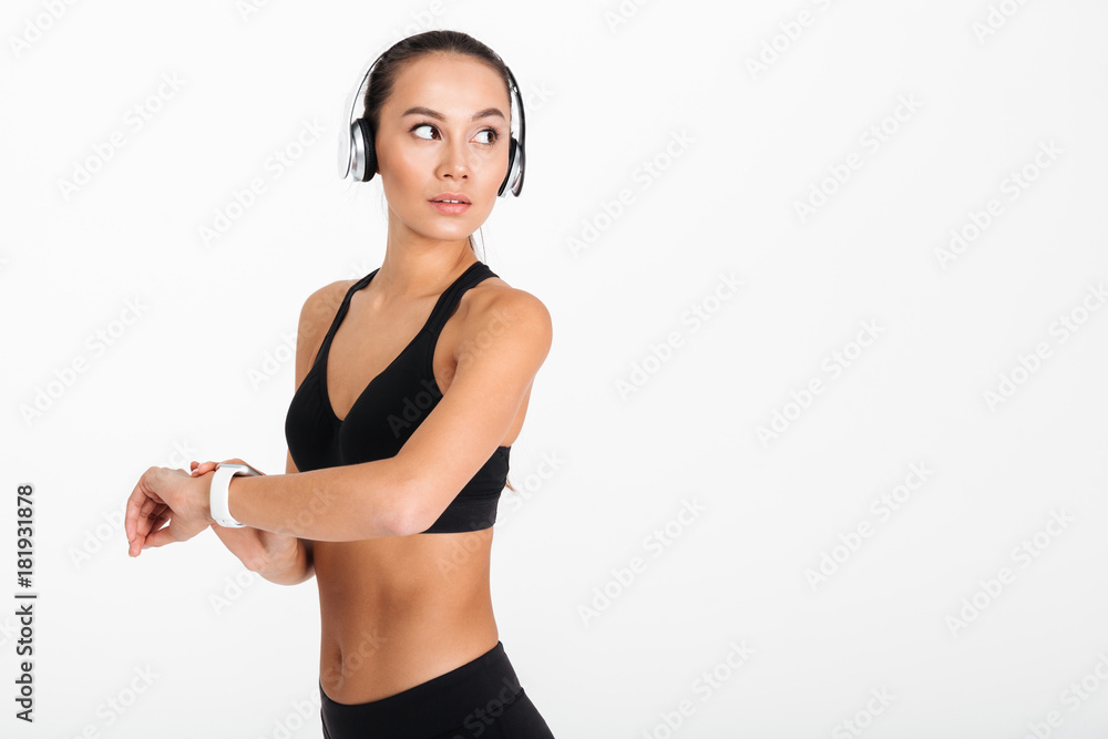 Portrait of a modern asian fitness woman Portrait of a modern asian fitness woman