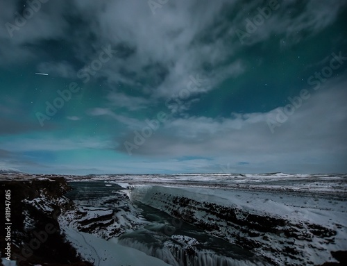 Stella cadente su gulfoss