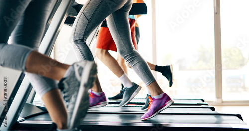 Picture of people running on treadmill in gym