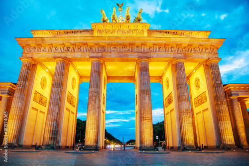 Obraz na płótnie Brandenburg gate in Berlin, Germany w salonie