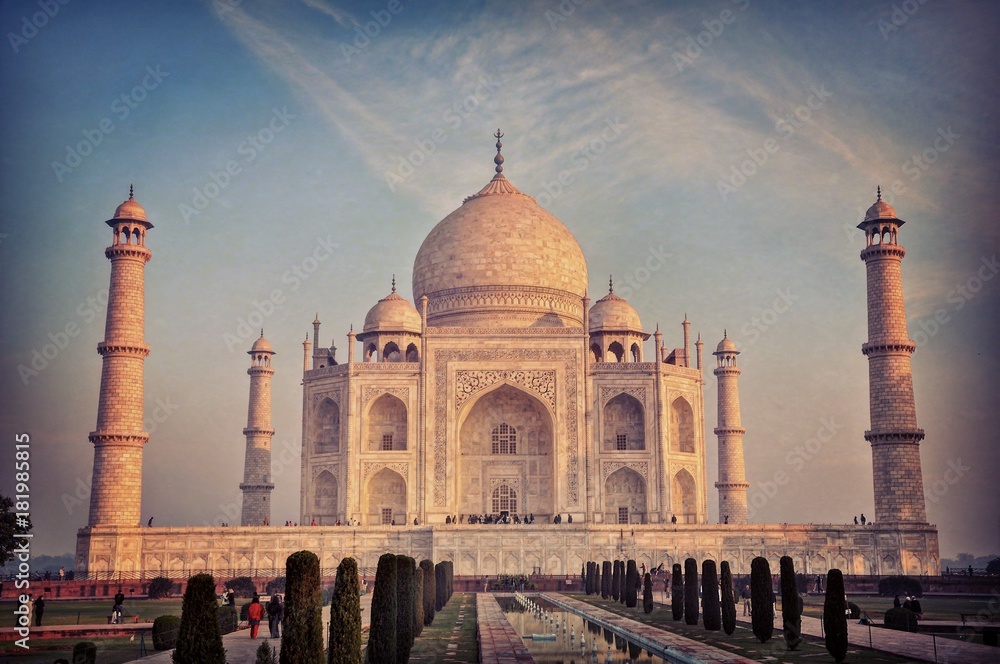 Fototapeta premium Taj Mahal, Sunset, India