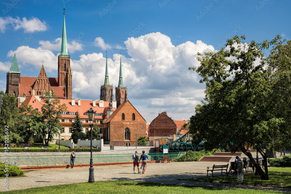 Naklejka premium Wroclaw, Martinikirche und Kathedrale