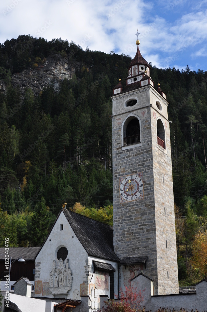 Dolomiten: Kirche, Kirchturm