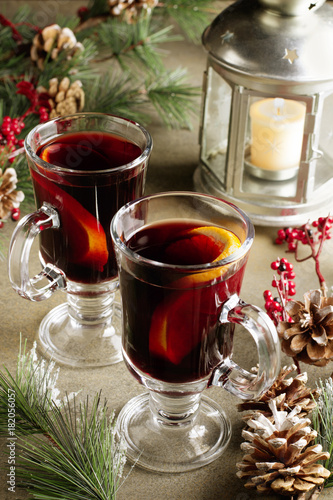 Mulled wine with lamp