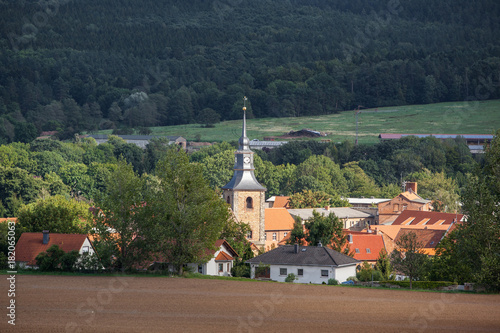 Blick auf die Ortschaft Meisdorf im Harz