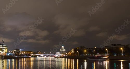 Sunny summer day moscow river bay kremlin night Timelapse.