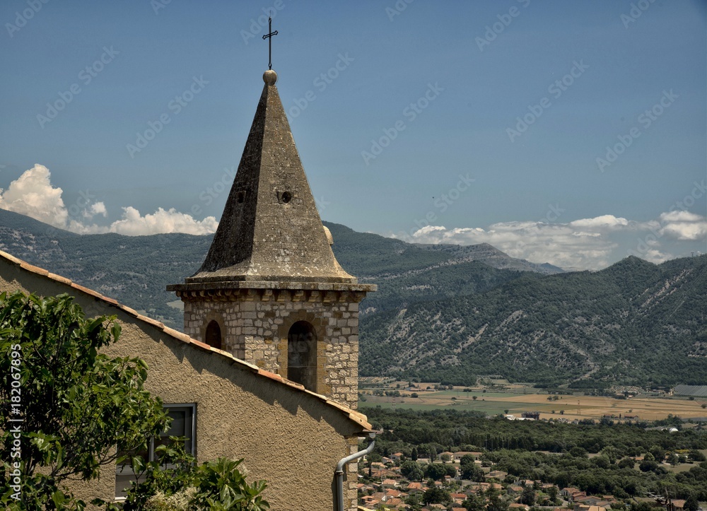 Clocher de l'église de Montfort, Alpes-de-Haute-Provence, France