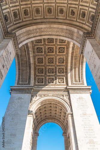 Paris, Arc de Triomphe, beautiful monument, detail, arched ceiling
