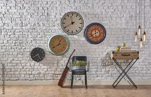 Fototapeta zegary na ścianie z cegieł