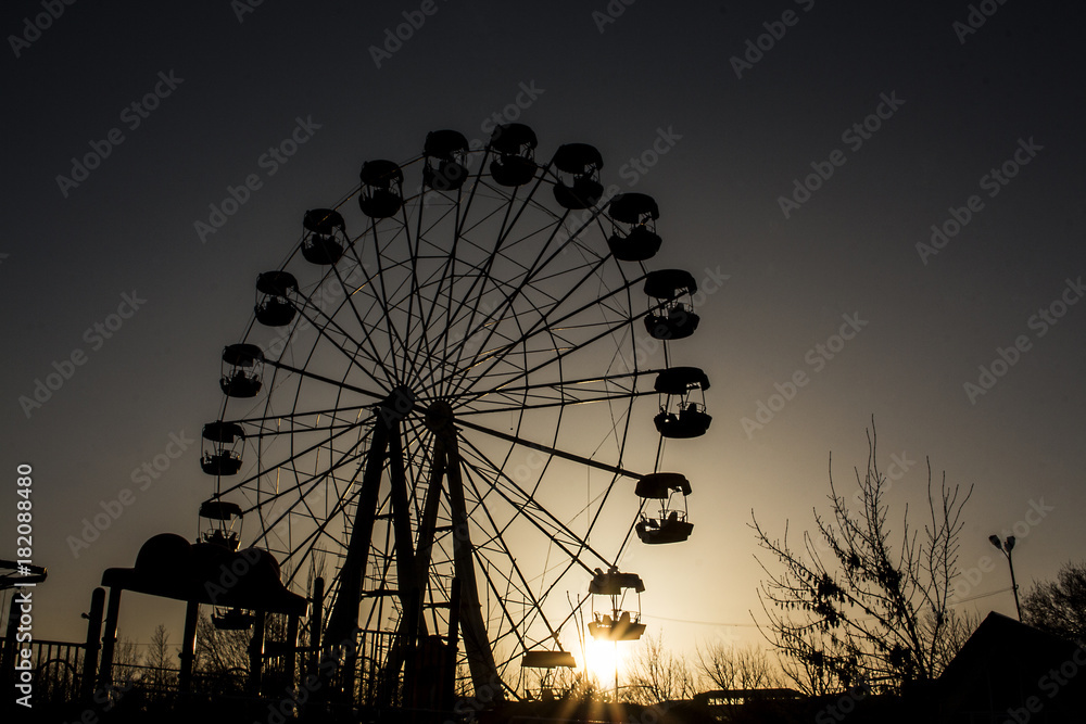 Ferris wheel  silhouette 