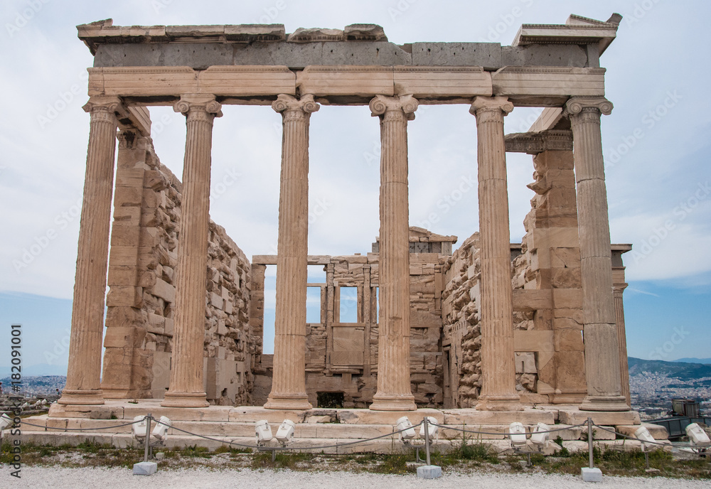 Obraz premium Facade of Parthenon in Acropolis sacred hill in Greece