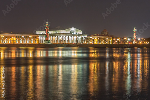 The building of the St. Petersburg Stock Exchange © stan0207