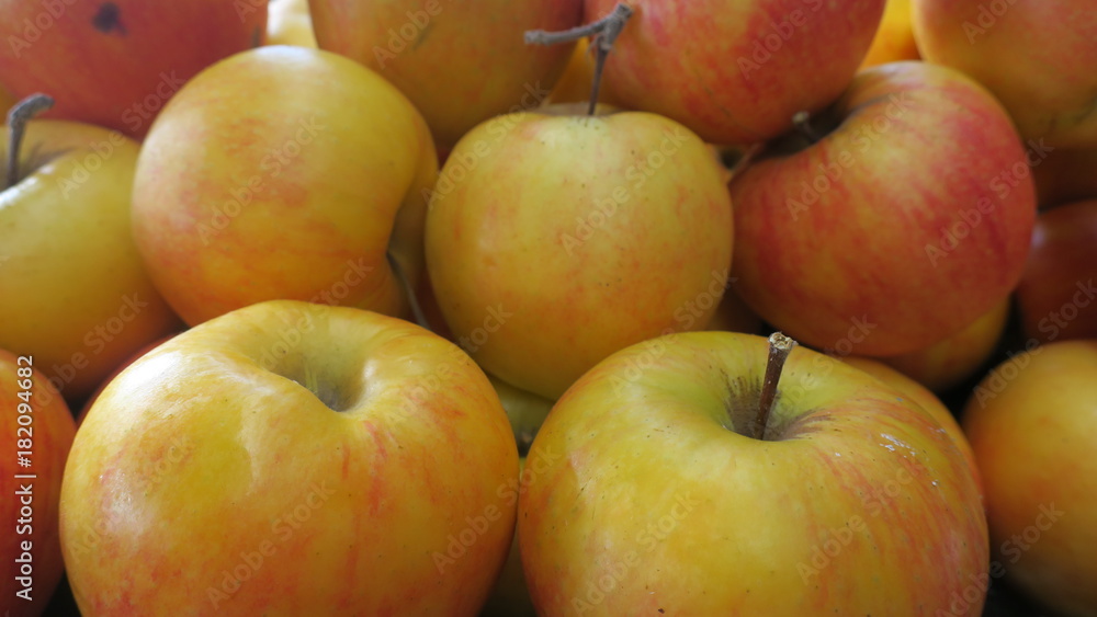 apples apples