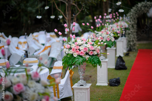 Fototapeta Naklejka Na Ścianę i Meble -  wedding flower decoration  / flower backdrop background