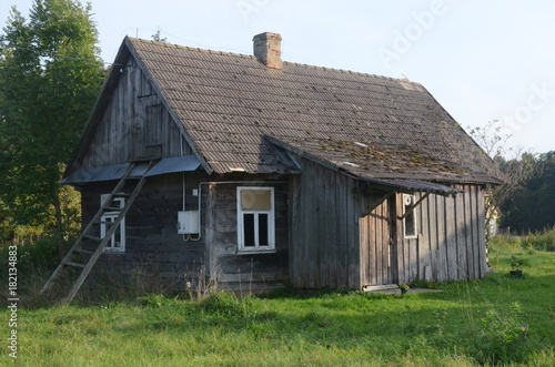 Old country cottage © Grzegorz Lenkiewicz