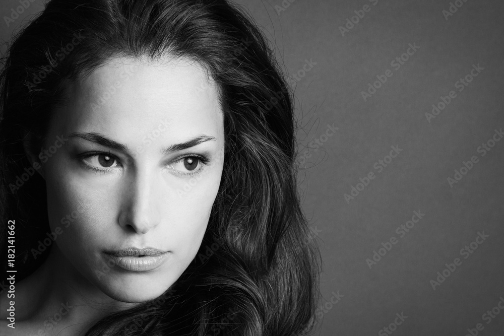 young woman beauty portrait in black and white young woman beauty portrait in black and white