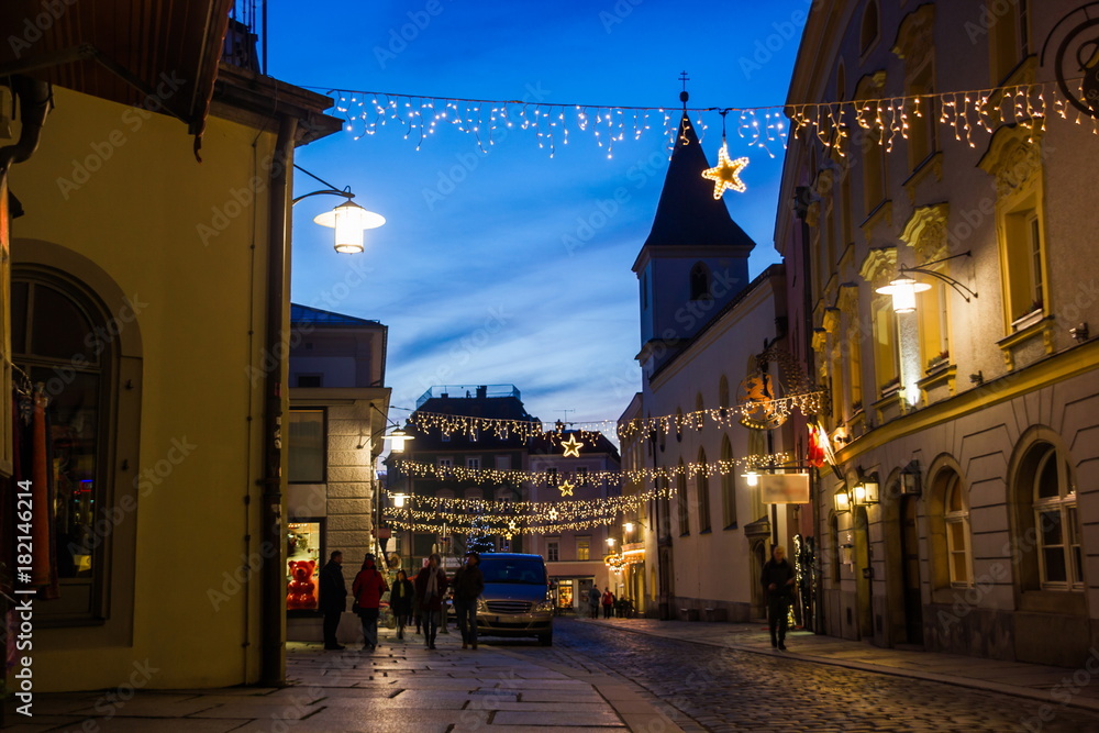 Naklejka premium Night Passau. Bavaria, Germany.