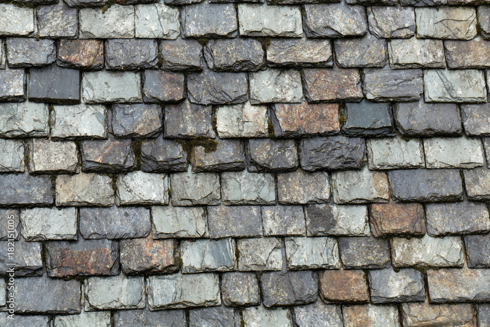Roof cover with slate plates Roof cover with slate plates