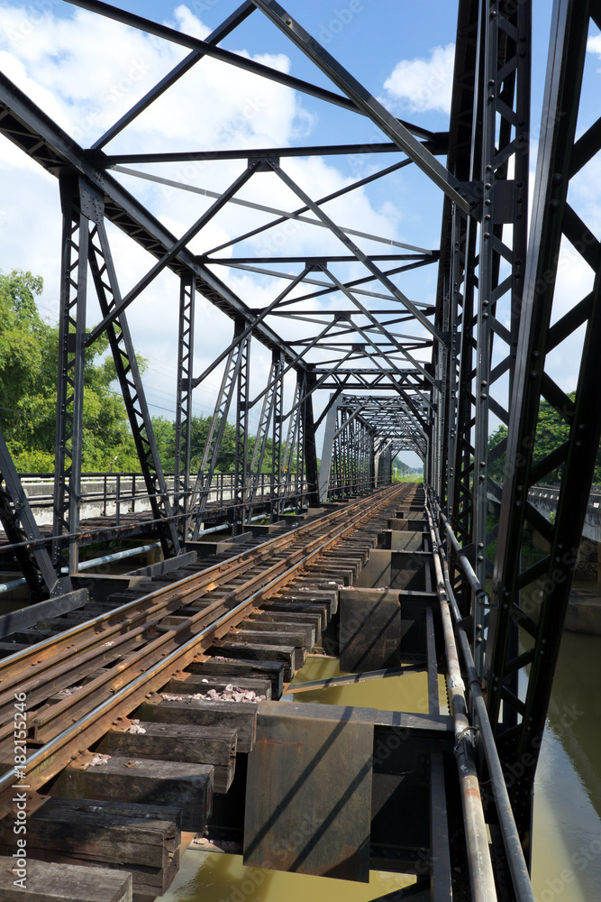 structure of metal railway bridge, Old railway bridge