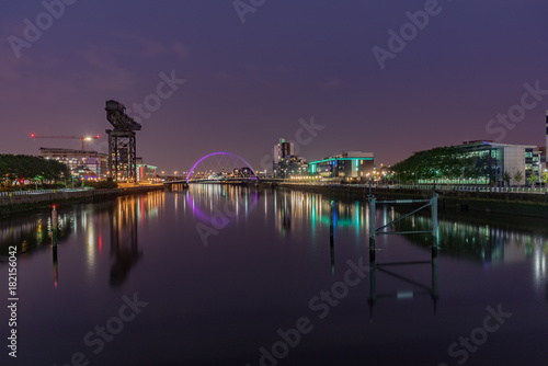 night panorama of the city of Glasgow in Scotland © DD25