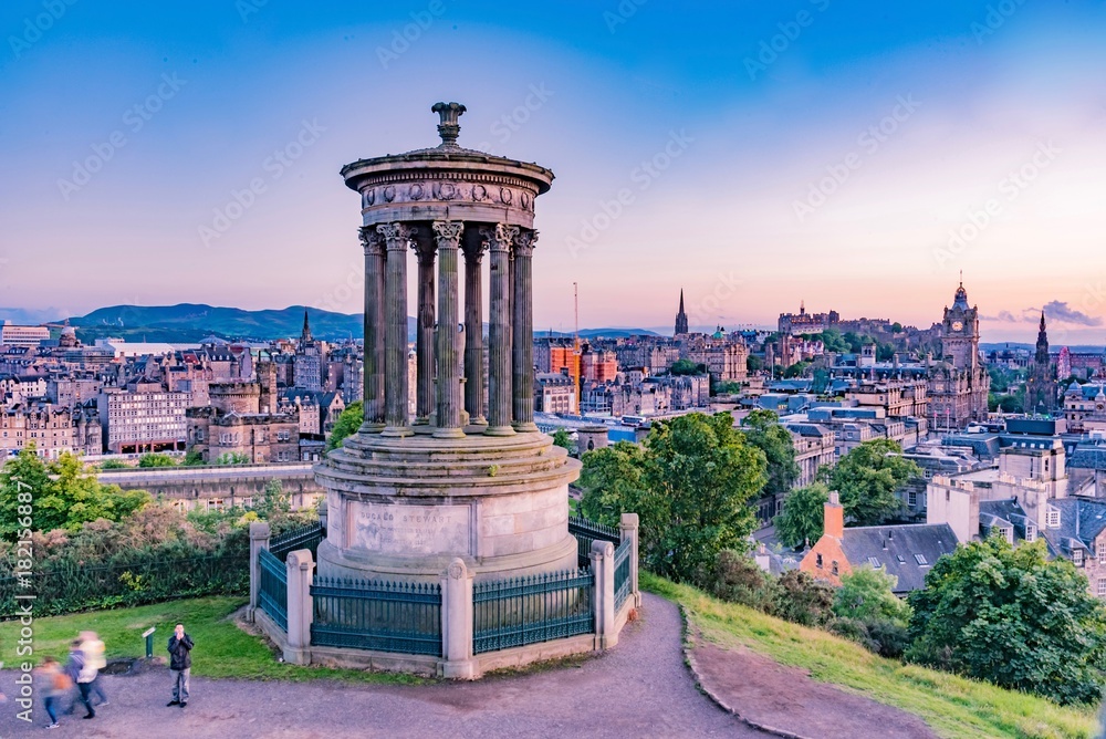 Fototapeta premium sunset in Edinburgh Castle in Scotland during the August festival