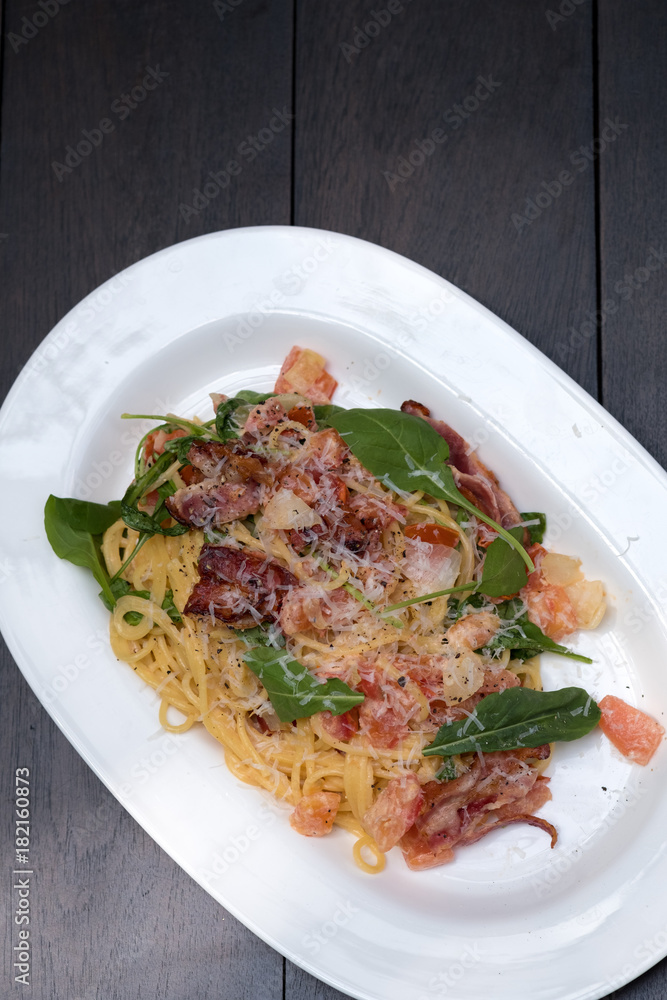 Close up Homemade Carbonara Pasta. (selective Focus)