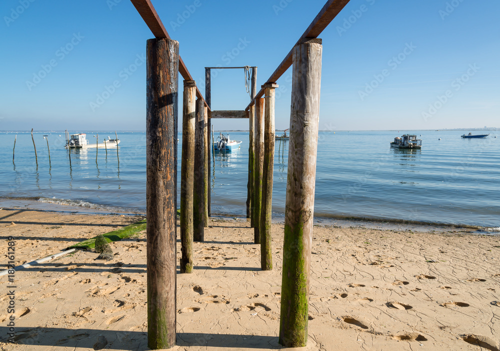 BASSIN D'ARCACHON (France), port ostréicole de Piraillan BASSIN D'ARCACHON (France), port ostréicole de Piraillan
