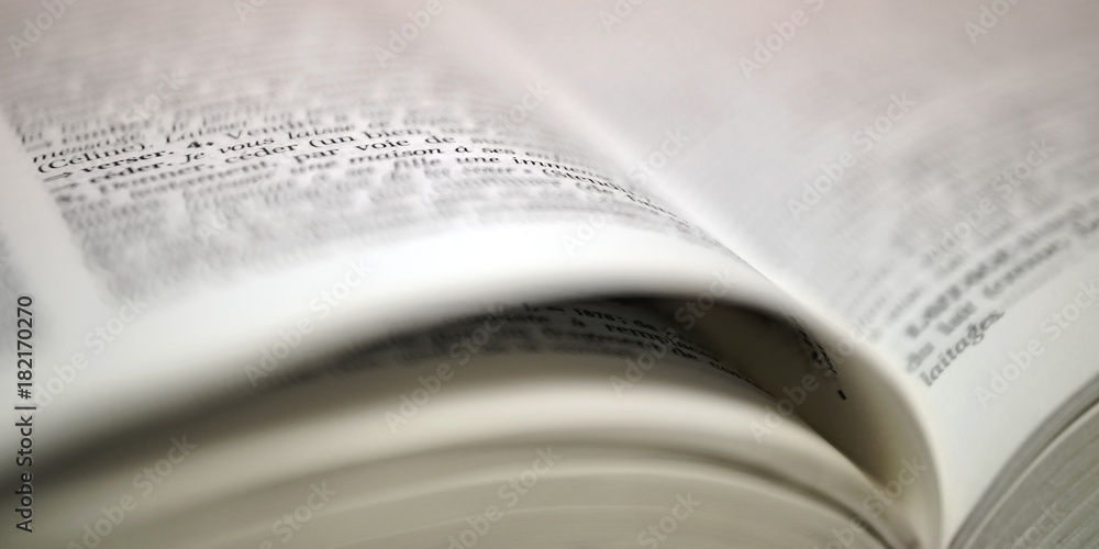 Buchseiten StockFoto Adobe Stock