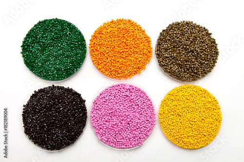 Plastic pellets . Colorant for polymers in granules.