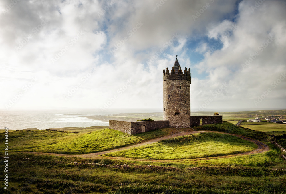 Doonagore Castle Irland