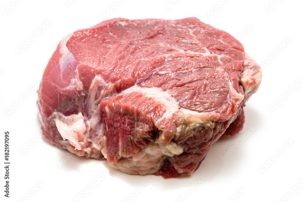 Rohes Rinderfilet Rindersteak Rindfleisch isoliert freigestellt auf weißen Hintergrund, Freisteller